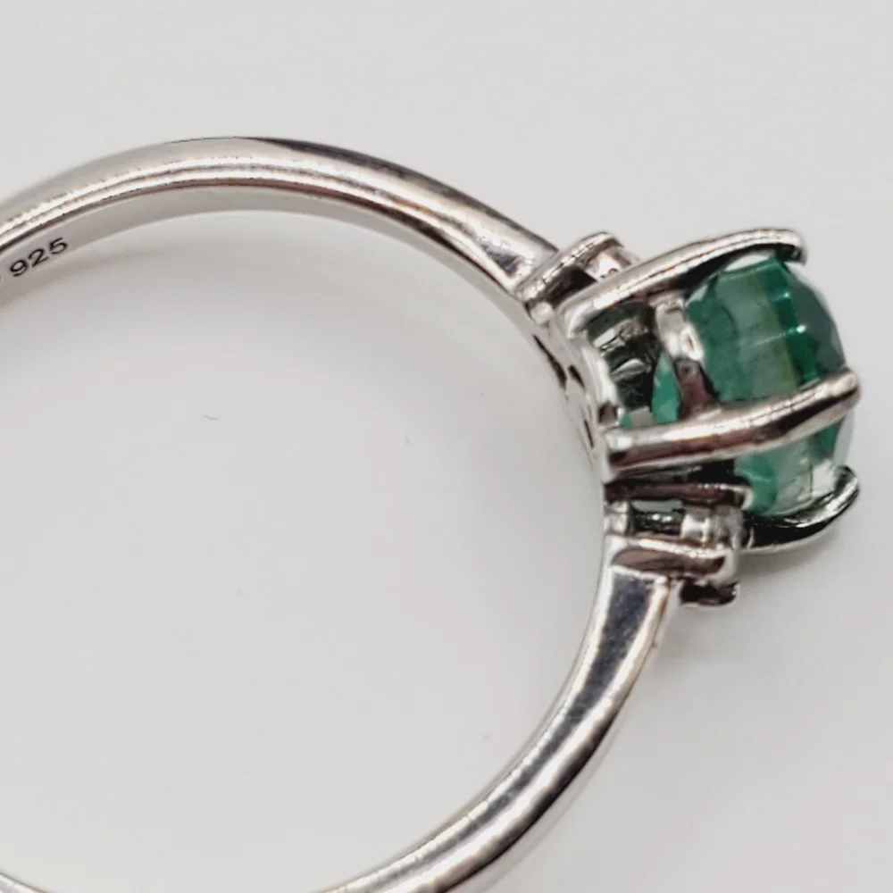 Emerald Green Quartz & Genuine Diamond 925 Sterling Silver Dainty Ring